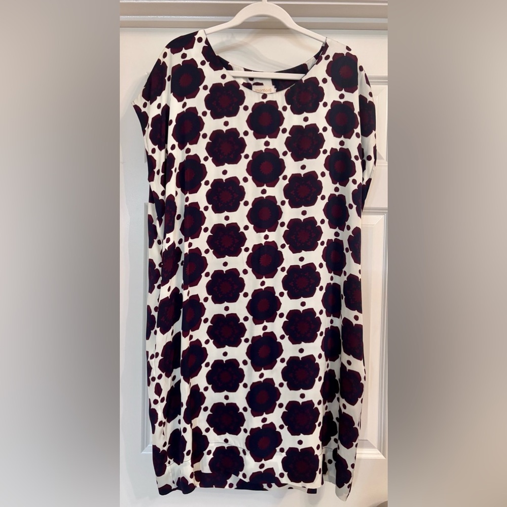 Momoni Floral Shift Dress